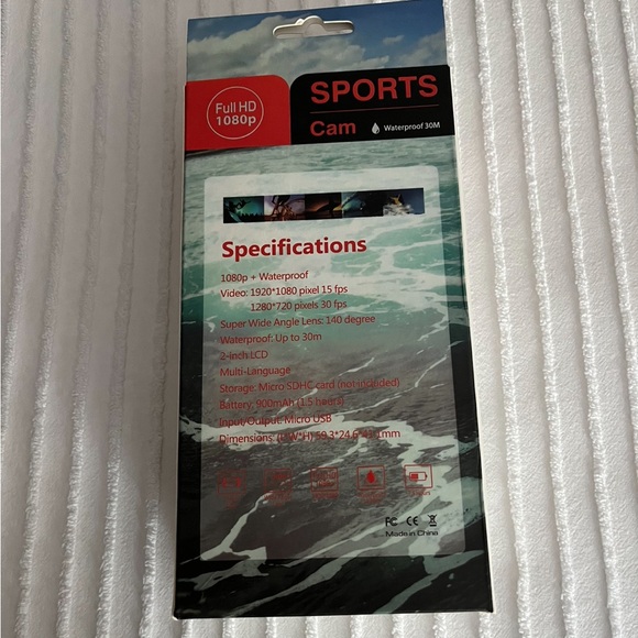 FULL HD 1080p SPORTS CAM WATERPROOF - Picture 3 of 6